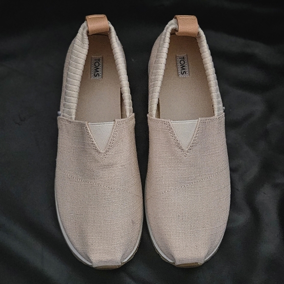 TOMS Resident Slip-On Canvas Sneaker Shoes Dusty Peach Sz 8 US NEW - Picture 3 of 7